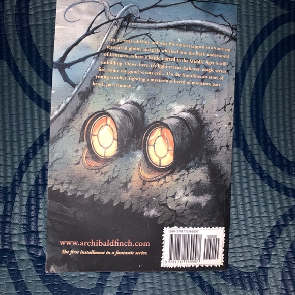 Archibald Finch and the Lost Witches - Picture 2 of 2